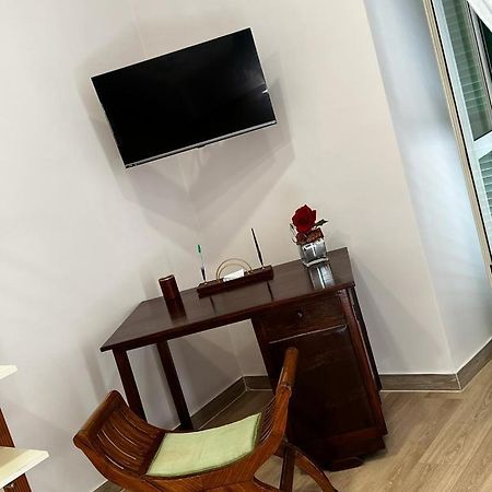 Ferienwohnung A Casa E Mamma' Neapel Exterior foto
